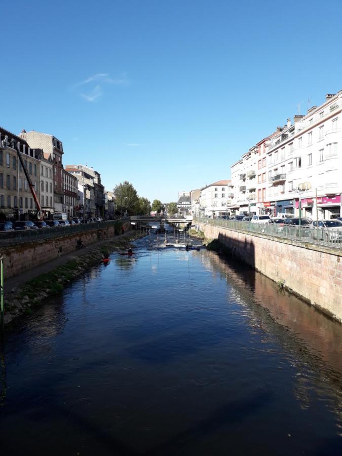 Le Pinaud Apartment Epinal Bagian luar foto